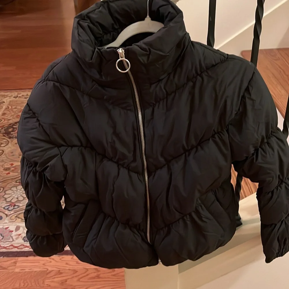 Love Tree Peyton Puffer Jacket - BLACK / Small / NWOT